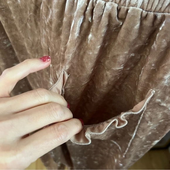 Bollie: Beige/Tan/Khaki Crushed Velvet Elastic Draw String Pull Up Joggers Sz L - Picture 6 of 10